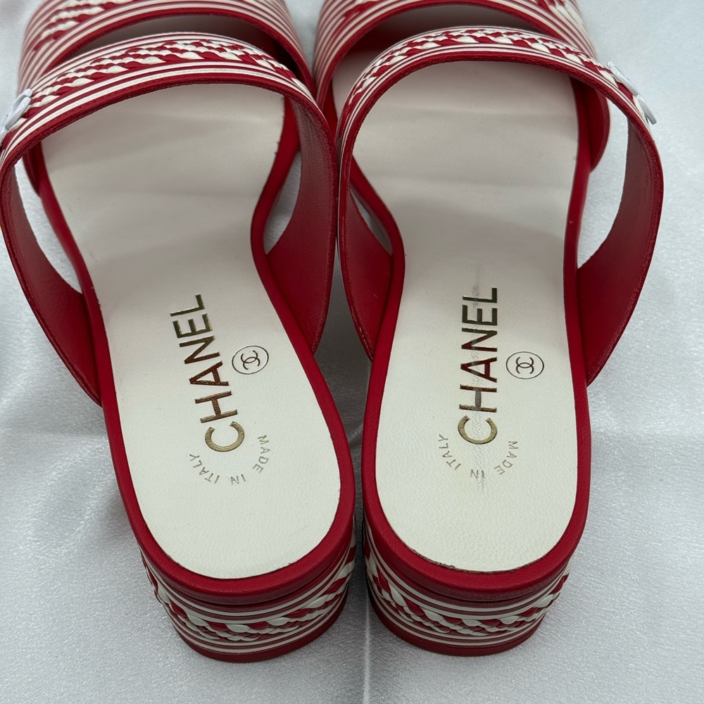 Chanel CC Braided Red and White Striped Sandals - Size 38 - Picture 11 of 12